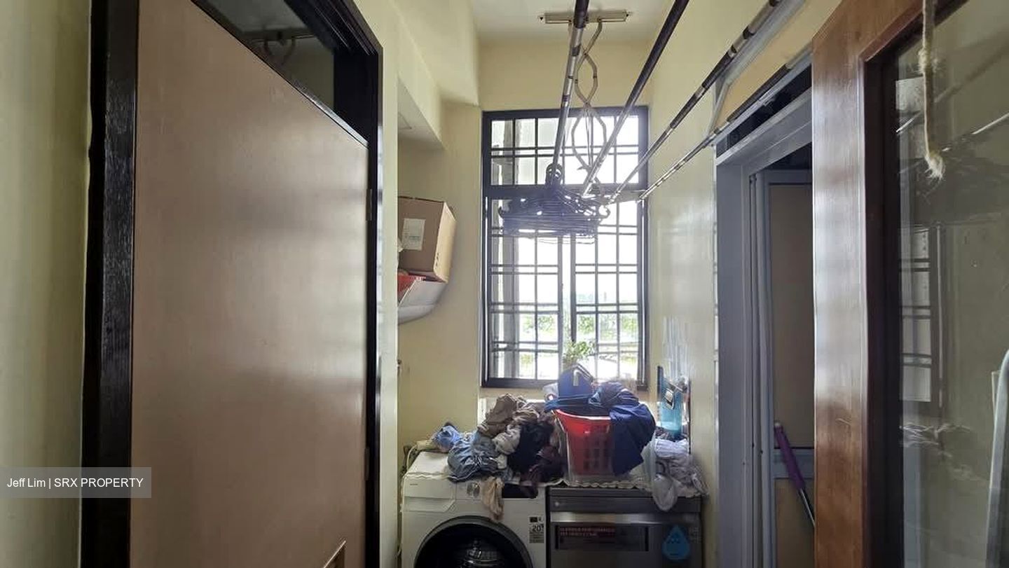 Regent Heights (D23), Condominium #579726861